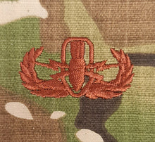 Load image into Gallery viewer, EXPLOSIVE ORDNANCE DISPOSAL (EOD) - US (OCP, Regulation Size) Ripstop multicam fabric embroidered Parachutist wing jump patch / badge
