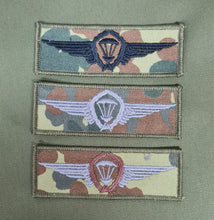Load image into Gallery viewer, German Fallshirmjager Airborne Parachutist qualification Wings - all grades / all colour variations
