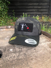 Load image into Gallery viewer, Velcro Patch Embroidered Flexfit Yupong Cap Blackbeard Flag Baseball Cap (Edward Teach)