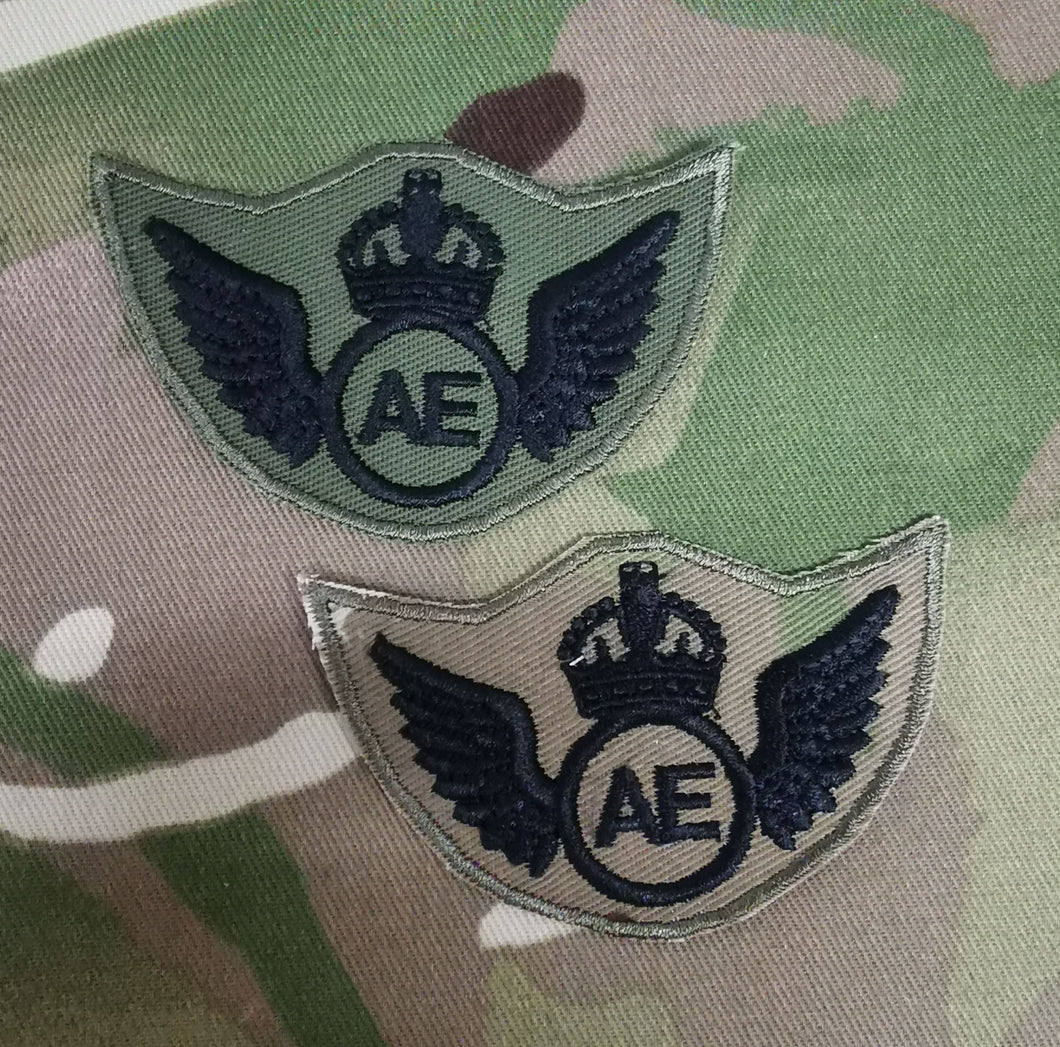 AE Wings Aircraft Engineer REME Subdued Badge (C3R)