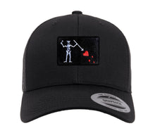 Load image into Gallery viewer, Velcro Patch Embroidered Flexfit Yupong Cap Blackbeard Flag Baseball Cap (Edward Teach)