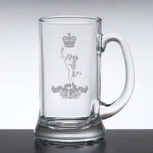 Load image into Gallery viewer, Engraved Glass Pint Tankard 570ml