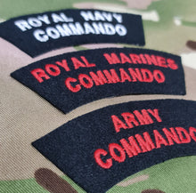 Load image into Gallery viewer, Army / Royal Navy Commando wool jumper - shoulder title / mud guards
