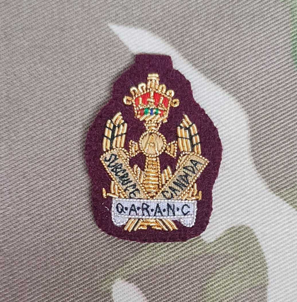 Queen Alexandra's Royal Army Nursing Corps QARANC (16 Medical Regiment) Maroon Officers Bullion stitched Beret Badge (CIIIR)