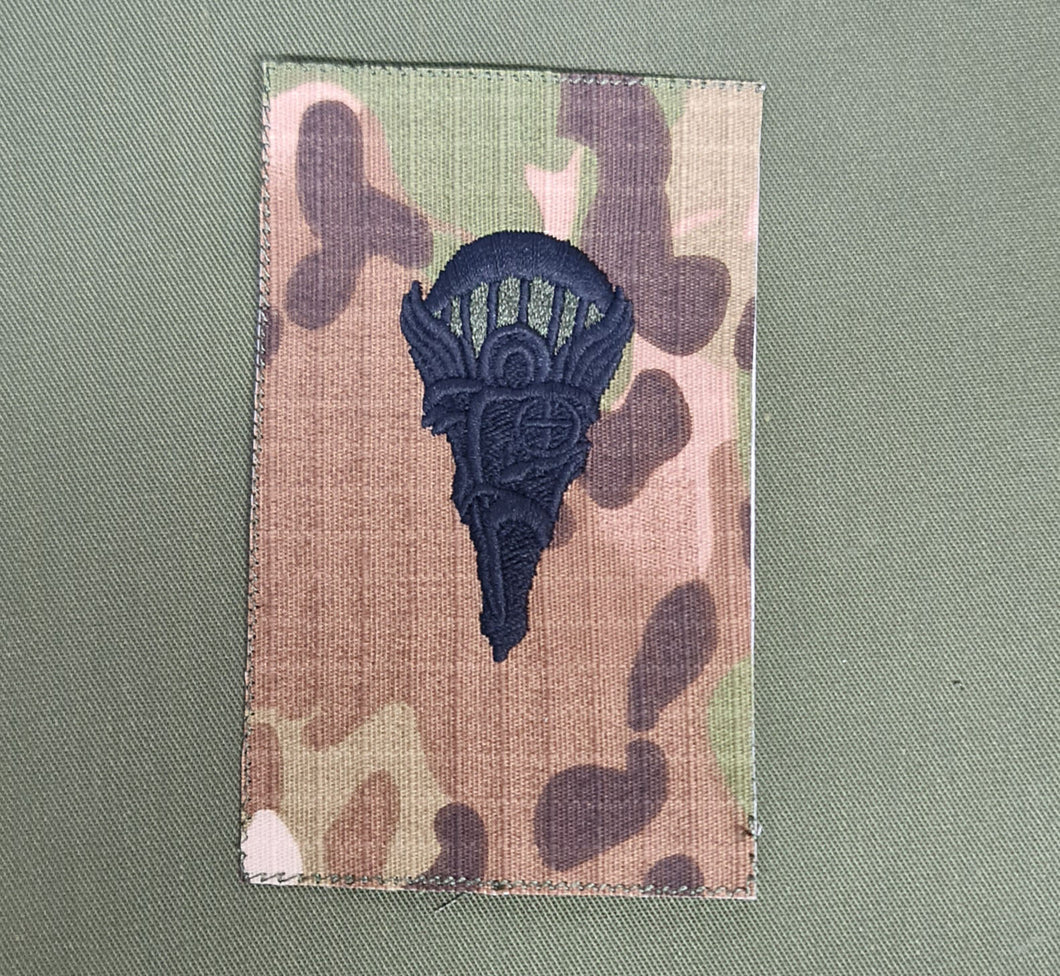 Ukraine (Older Style)- US (OCP, Full Size) Ripstop multicam fabric embroidered Parachutist wing jump patch / badge