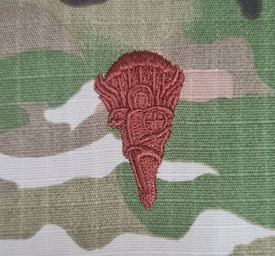 Ukraine (Older Style)- US (OCP, Regulation Size) Ripstop multicam fabric embroidered Parachutist wing jump patch / badge
