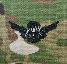 Load image into Gallery viewer, Portugal / Portuguese - US (OCP, Regulation Size) Ripstop multicam fabric embroidered Parachutist wing jump patch / badge
