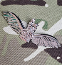 Load image into Gallery viewer, AAC / Army Air Corps Pilots Wings Metal (Kings Crown / CR3) - (Full Size)
