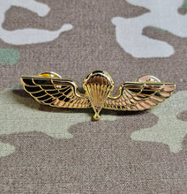 Load image into Gallery viewer, Miniature Greek / Greece parachutist jump wings metal badge - Advanced (Gold) (Mess Dress)
