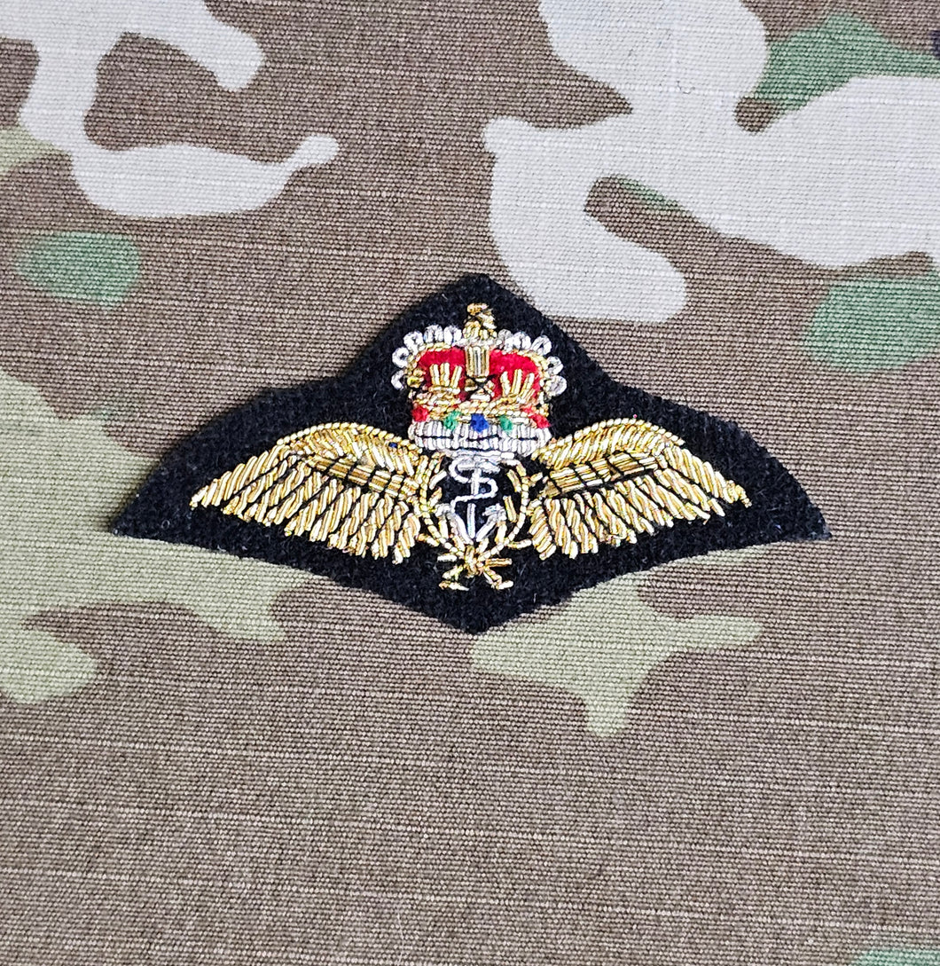 Fleet Air Arm (FAA) Royal Navy Pilot Wings Mess Dress Badge (EIIR)