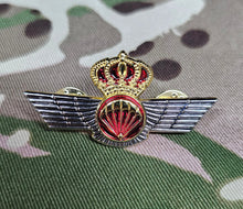 Load image into Gallery viewer, Miniature Spain / Spanish Parachutist / paracaidista Jump Wings Metal - Basic (Mess Dress)
