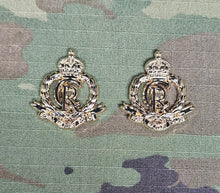 Load image into Gallery viewer, Royal Military Police / RMP (CIIIR) Collar Badges

