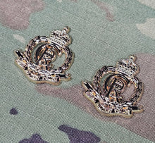 Load image into Gallery viewer, Royal Military Police / RMP (CIIIR) Collar Badges
