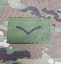 Load image into Gallery viewer, Classic / Original Style Para Smock Badge of Rank (EIIR) - LCpl / Cpl / Sgt / SSgt / WO2
