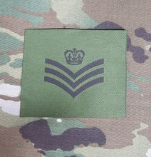 Load image into Gallery viewer, Classic / Original Style Para Smock Badge of Rank (EIIR) - LCpl / Cpl / Sgt / SSgt / WO2
