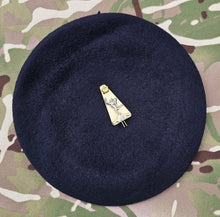 Load image into Gallery viewer, Royal Signals CIIIR - Beret &amp; Cap badge deal - Dark Navy Blue Beret - Silk Lined, with leather band
