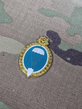 Load image into Gallery viewer, Uruguay - Parachutist / Paratrooper Jump Wings - Metal pin badge brooch
