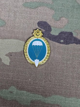 Load image into Gallery viewer, Uruguay - Parachutist / Paratrooper Jump Wings - Metal pin badge brooch
