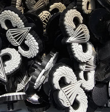 Load image into Gallery viewer, US Paratrooper Wing - Shoe charm - clog / water shoe - novelty charm / gem / logo
