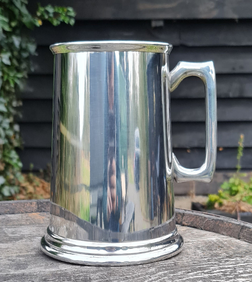 Plain giant 4 PINT Pewter Tankard