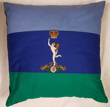 Load image into Gallery viewer, Bespoke Luxury 40cm x 40cm Cushion Royal Signals(SIGS)
