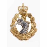 Load image into Gallery viewer, Royal Army Dental Corps Cap Badge (EIIR)
