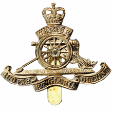 Load image into Gallery viewer, Royal Artillery Capbadge
